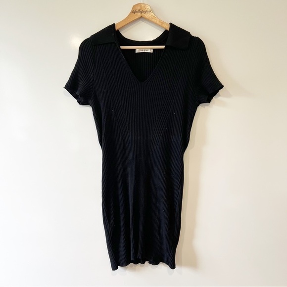 Abercrombie & Fitch Black Ribbed Knit Dress With Collar Short Sleeve Fitted - Picture 4 of 12